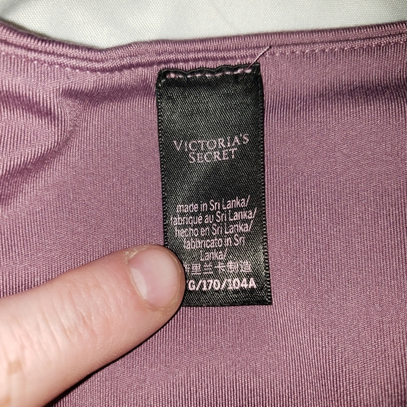 VS Purple Sport top with designed crossed back cut out - Picture 5 of 5